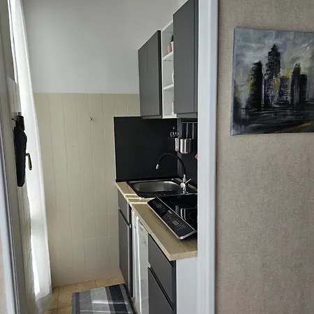 Homegallery - Elegante Milanese Διαμέρισμα *